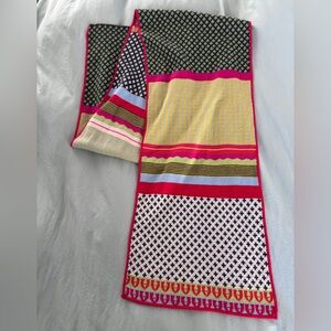 Adventures des Toiles Green Pattern Wool Scarf